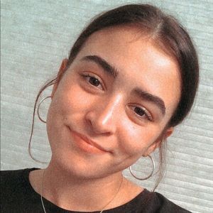 Meet your Posher, Abby